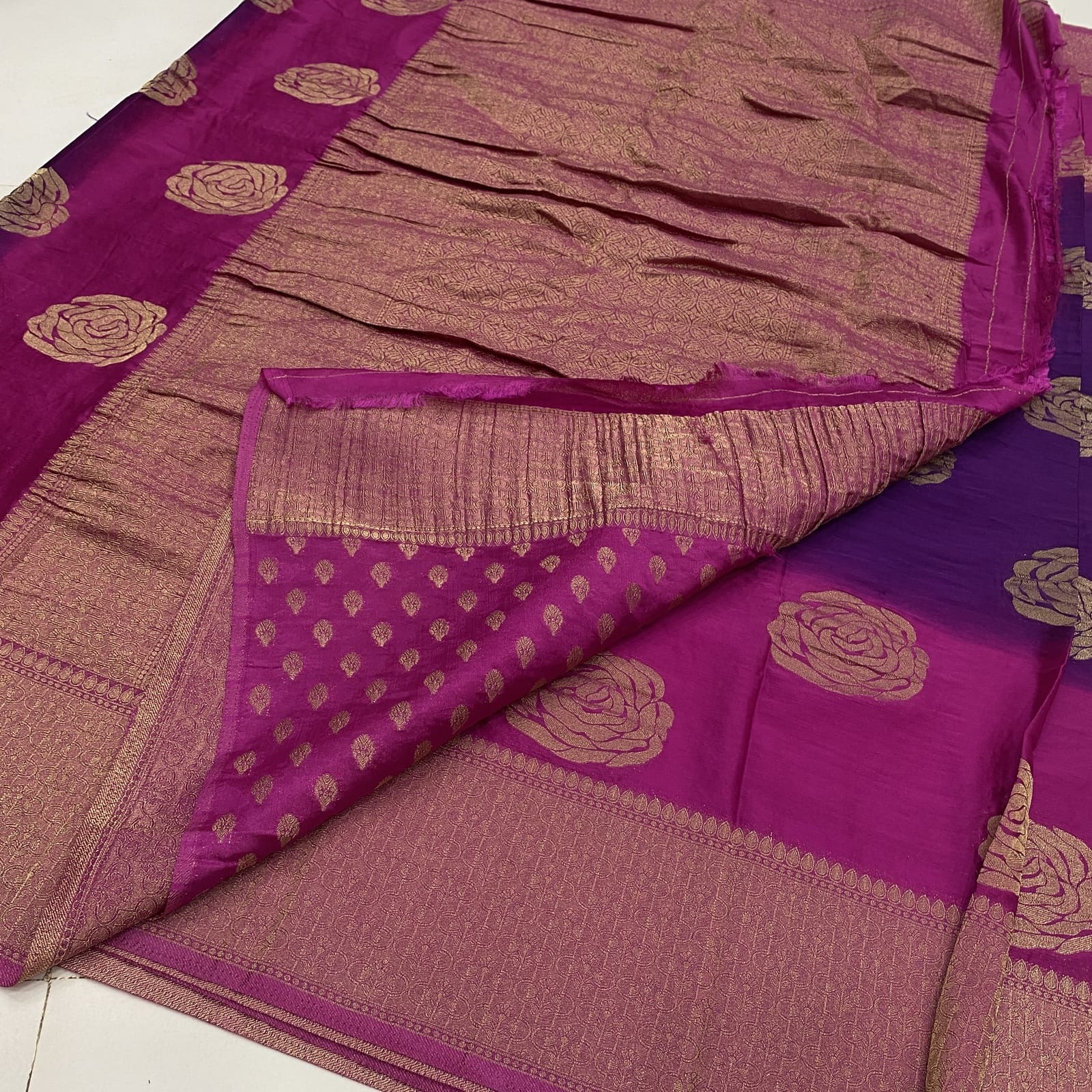Purple and rani chinnon crushed saree with 2D concept and flower weaves butti design blouse butta