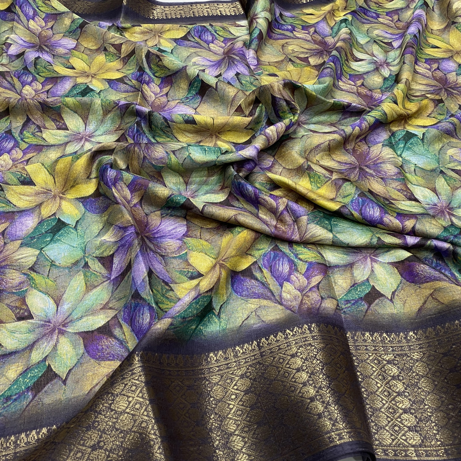 Dola Silk Saree in Purple with Floral Print and Kanchi Border