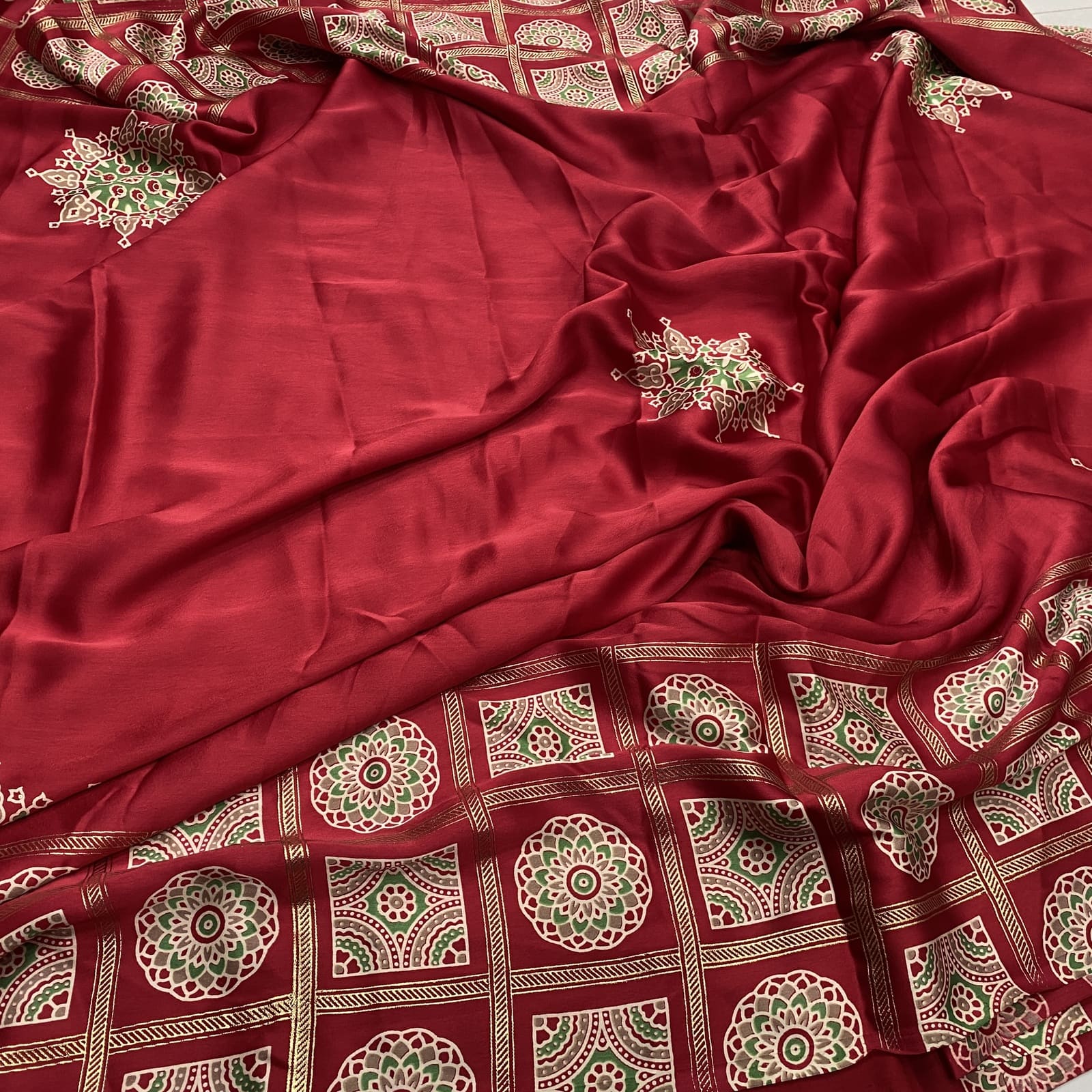 Model Satin Silk Foil Print Border Saree in Strawberry