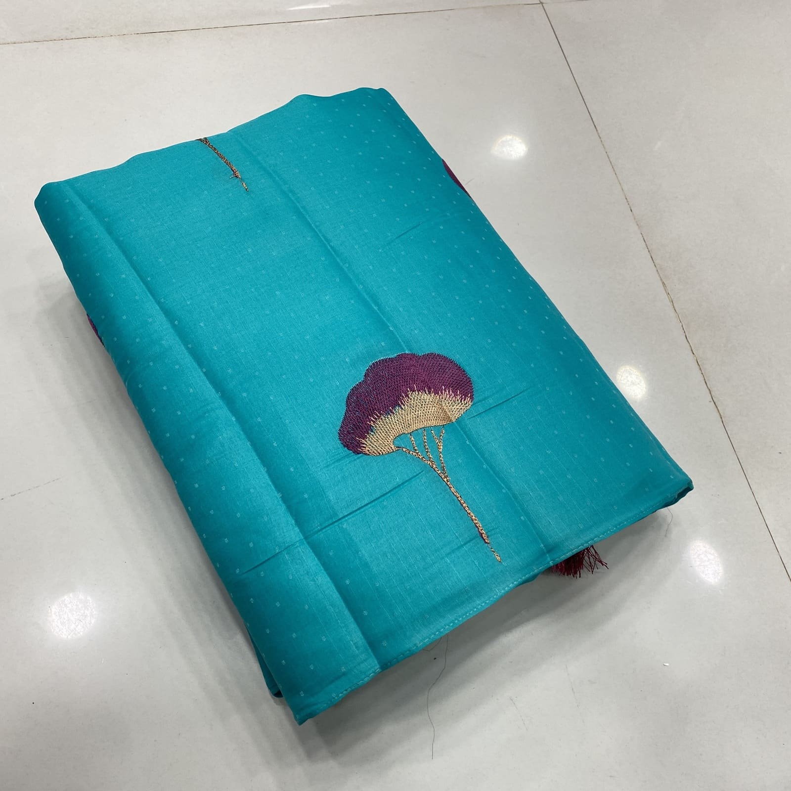 Mysore Tussar embroidery flower butta saree in Saffire color Body Folder